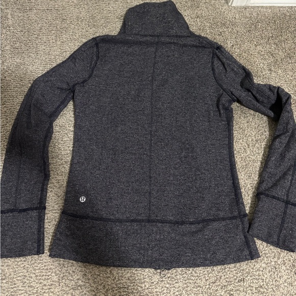 Lululemon Daily Yoga Zip Up - Picture 8 of 8